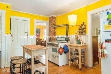 Main picture of 434 Franklin St