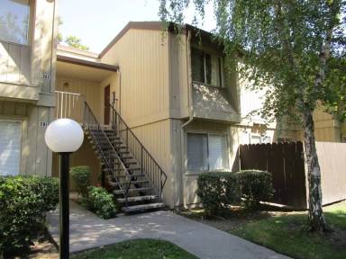 Main picture of Sunpointe Condominiums