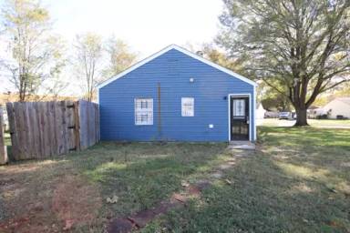 Main picture of 1796 Walter St