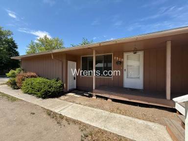 Main picture of 2909 E Rockwell Ave