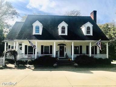 Main picture of 100 Country Cir