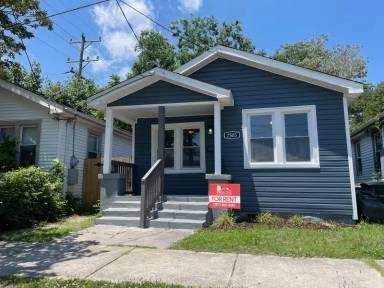 Main picture of 2503 Gosnold Ave