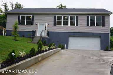 Main picture of 9222 Willow Ln