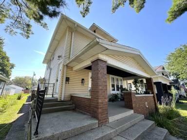 Main picture of 609 Wallace Ave