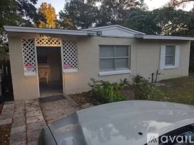 Main picture of 11 Carey Ave