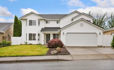 Main picture of 16313 NE 79th St