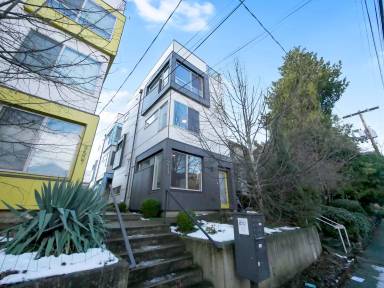 Main picture of 9513 Interlake Ave N