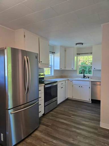 Main picture of 2946 E 1st Ave