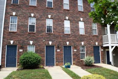 Main picture of 113 Steam Engine Dr