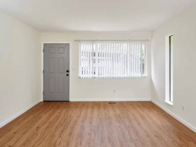 Main picture of 4537 NE 82nd Ave