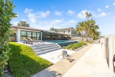 Main picture of 273 Tropic Dr