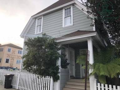 Main picture of 224 1/2 16th St