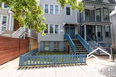 Main picture of 1245 W Barry Ave