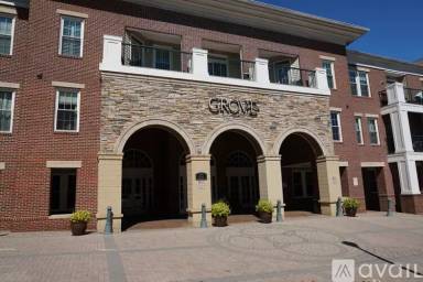Main picture of 2465 Army Navy Dr