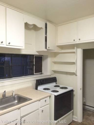 Main picture of 242 N Locust St