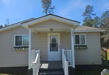 Main picture of 327 Buck Shoals Rd