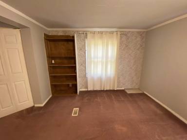 Main picture of 2030 Catherine Lake Rd