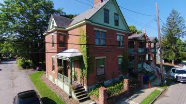 Main picture of 49 Price Ave