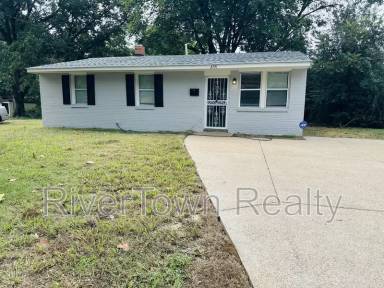 Main picture of 2741 Lola Ave