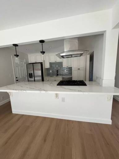 Main picture of 266 S Park St