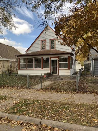Main picture of 4351 Knox Ave N