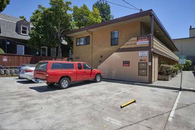 Main picture of Hearst Walk Apartments