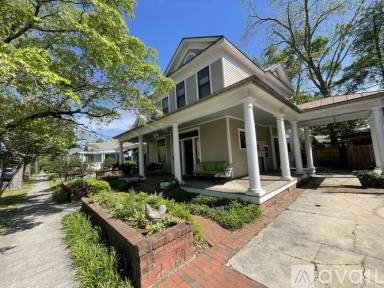 Main picture of 1820 Wolcott Ave