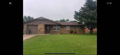 Main picture of 114 SE Tattershall Way