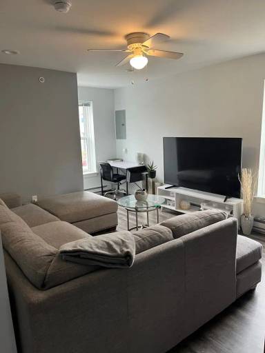 Main picture of 1800 Callowhill St