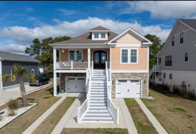 Main picture of 709 Lake Catherine Dr