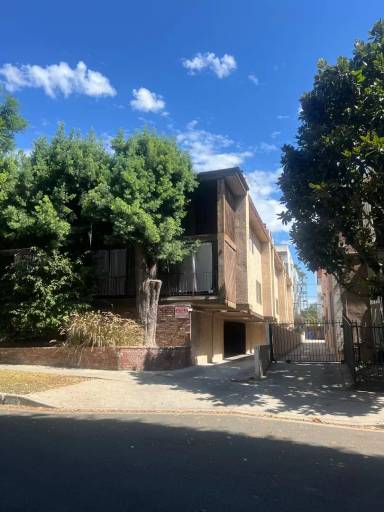 Main picture of 1256 N Flores St