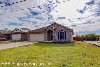 Main picture of 3000 Prairie Hill Ln