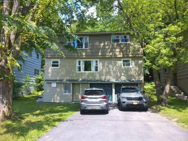 Main picture of 125 Houston Ave