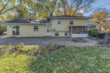 Main picture of 541 Cypress Dr