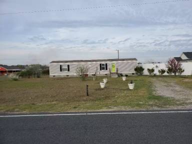 Main picture of 1992 Henry Hammond Rd