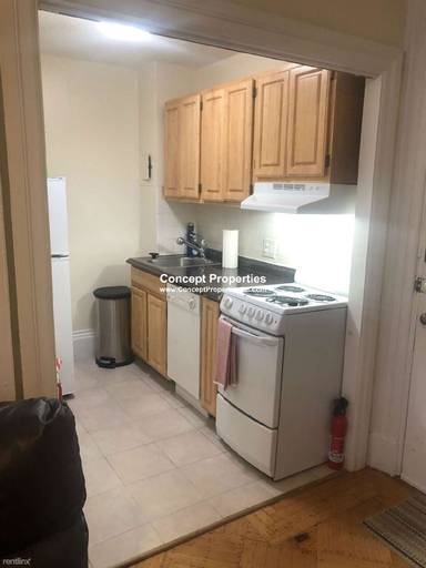 Main picture of 397 Beacon St