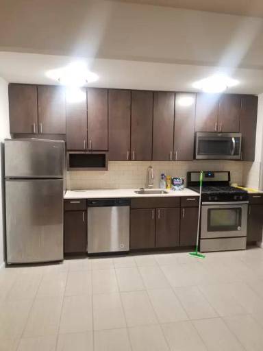 Main picture of 2811 Morris Ave
