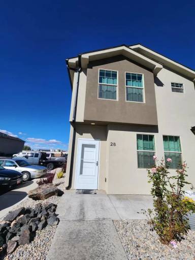 Main picture of 498 W 1225 N
