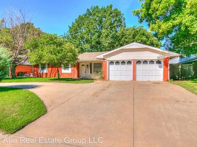 Main picture of 1608 S Berry Rd