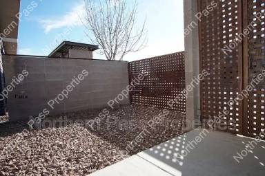 Main picture of 6262 Woodrow Bean
