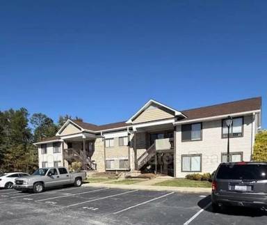 Main picture of 410 English Ct
