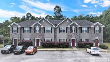 Main picture of 124 Caswell Ct