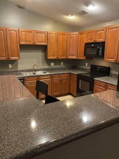 Main picture of 5813 Metropolitan Way
