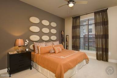 Main picture of Broadstone Memorial Apartment