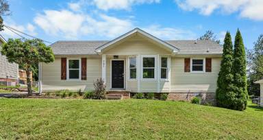 Main picture of 741 Princeton Cir