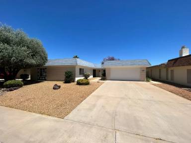Main picture of 18413 N Welk Dr