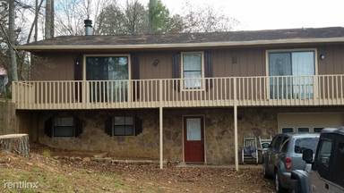 Main picture of 8 Stonecrest Dr