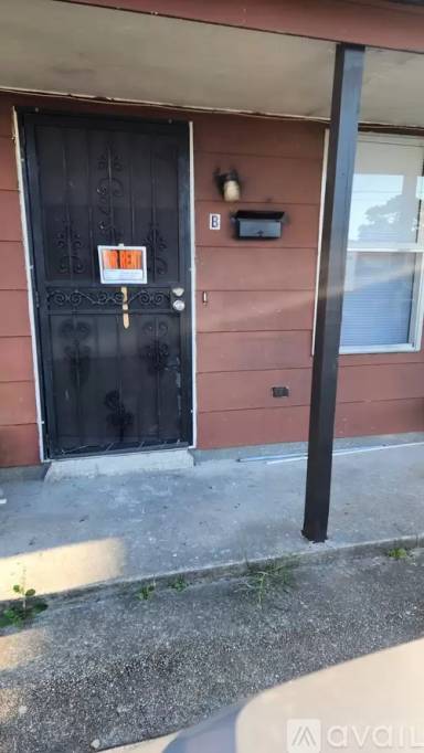 Main picture of 1320 Cook St