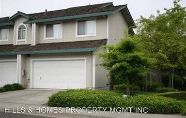 Main picture of 67 Regents Cir