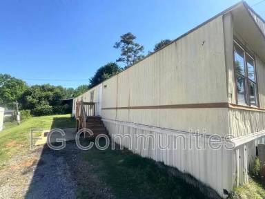 Main picture of 121 Tinsley Heights Dr